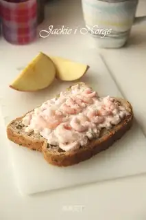 Arctic shrimp apple salad