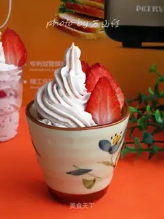 Strawberry ice cream