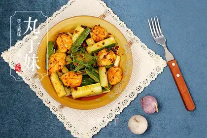 Hands on the cucumber platter fish balls