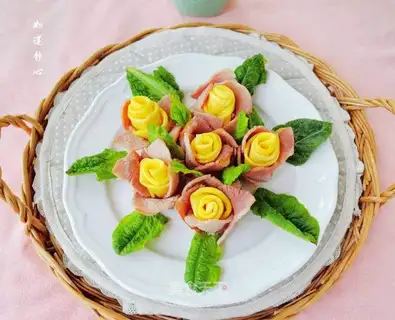 Bacon roses