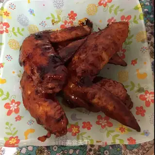 Red chicken wings