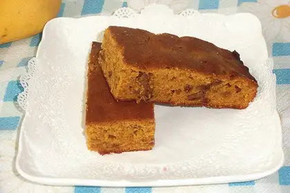 Red fig cake