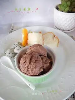 Chocolate ice cream