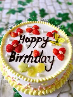 Fruit and cream cake