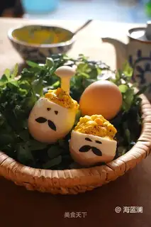 Black pepper devil egg