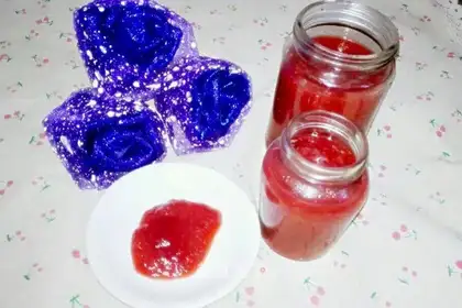 Bread machine strawberry jam