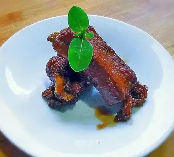 Red burn ribs
