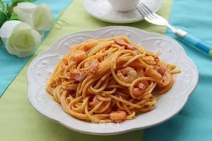Bacon shrimp pasta