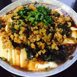Frozen eggs and tofu