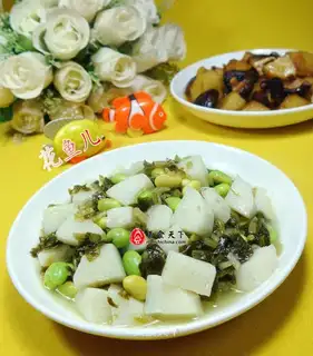 Snow pickles, soy sauce