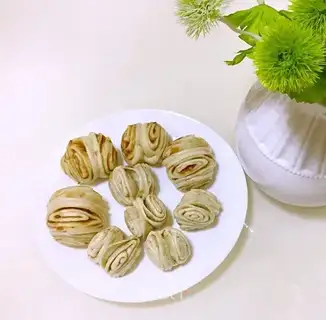 Peanut butter rolls