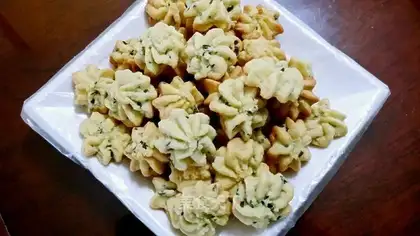 Onion cookies