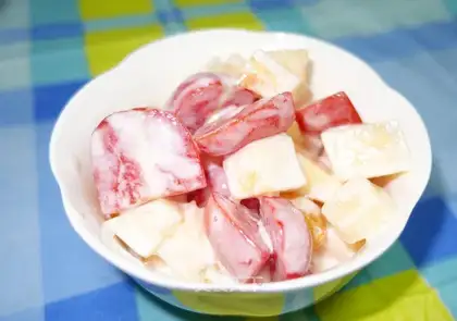 Yogurt fruit salad