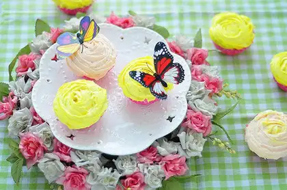 Butter rose cake