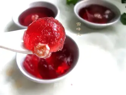 Fruit rum and tea and jelly