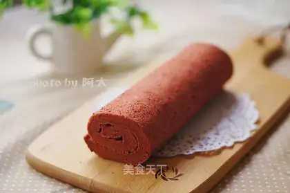 Red Cake Roll