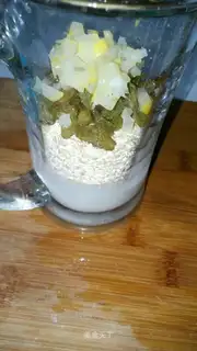 Lemon grapes