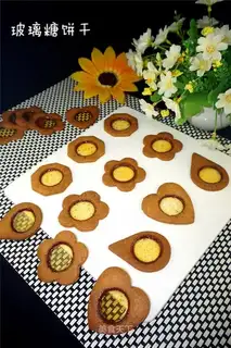 Glass and sugar cookies