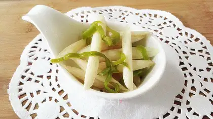 Sour spicy belt
