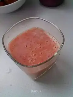 Summer drinks, iced tomato juice