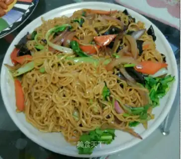Fried noodles