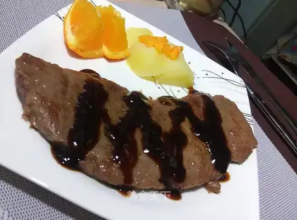 Black pepper steak