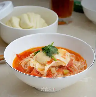 Tomato egg noodles