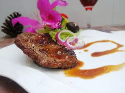 Black pepper steak