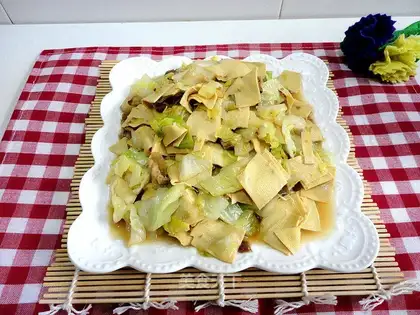Tofu-cracked cabbage