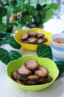 Chocolate nut cookies