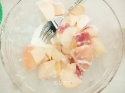 A pudding apple salad