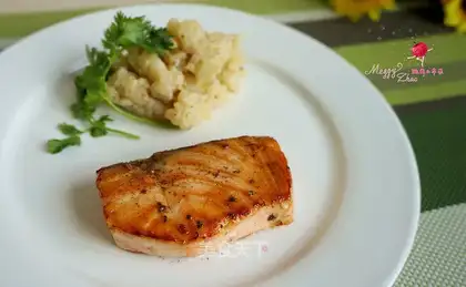 Black pepper salmon mashed potatoes