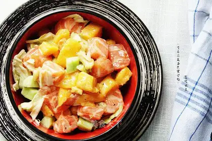 Mustard salmon mango salad
