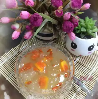 The papaya silver spoon