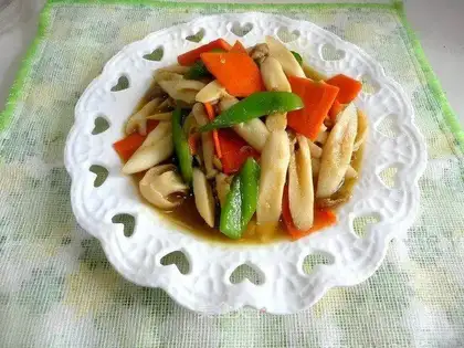 Chicken-legged mushroom fried meat