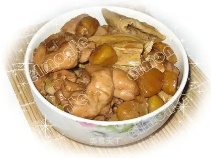 Braised chicken with tofu bamboo and chestnuts