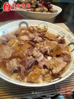 Steamed pork ribs with dried cucumber