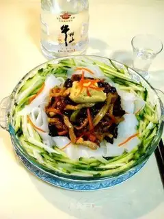 Shredded Pork Big Face Pie
