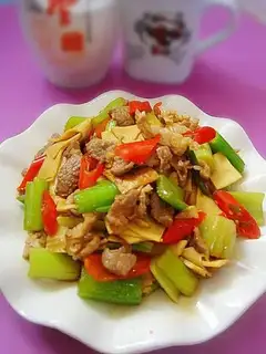 stir-fried bean skin with celery