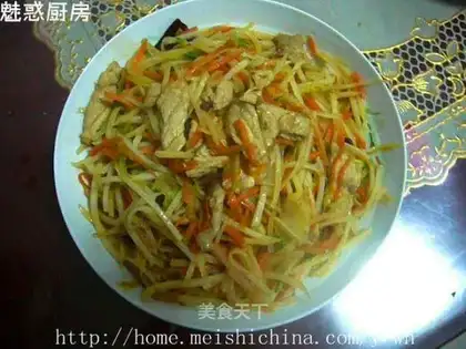 stir-fried pork with three shredded slices
