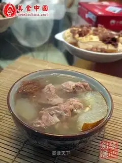 Old cucumber pork bone soup