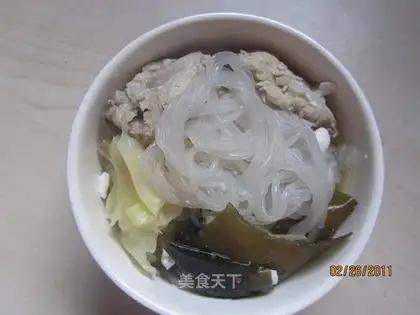 stir-fried rice noodles with cabbage