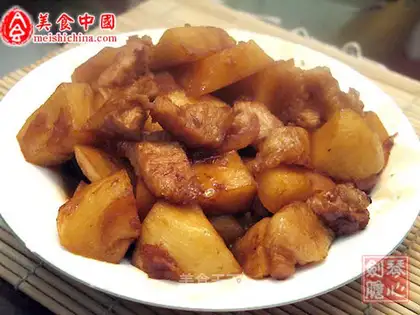 Fried Sarge with Sliced Meat