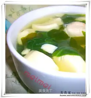 Spinach tofu soup