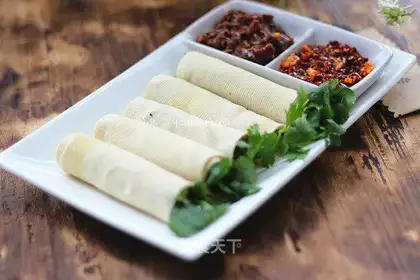 Bean veggie rolls