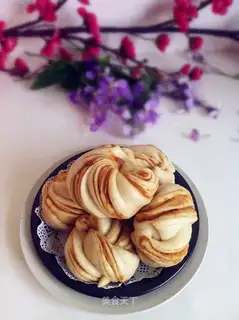 Peanut butter rolls