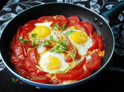Tomatoes and eggs