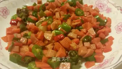 Three-coloured meals