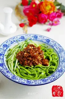 Eggs, fried sauce, spinach noodles