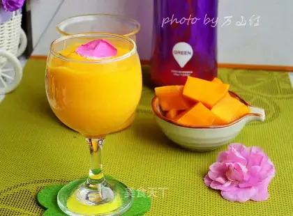 Mango milkshake